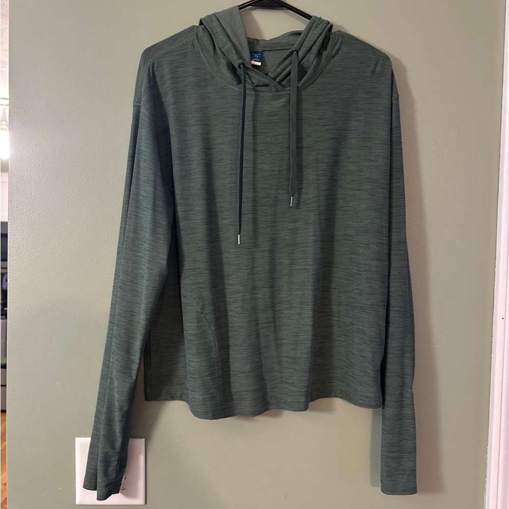 Old Navy Breathe On Go Dry Long Sleeve Hoodie